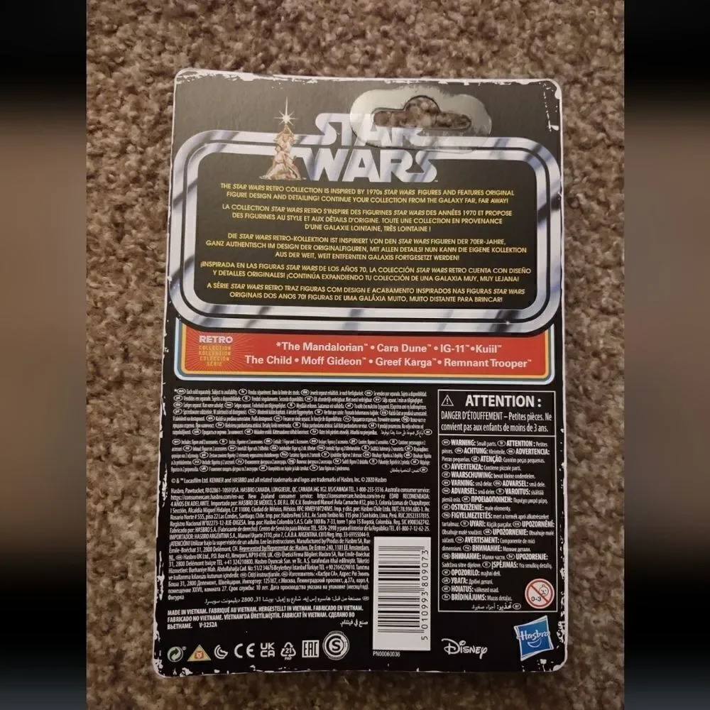 Star Wars The Mandalorian Retro Action Figure, BRAND NEW SEALED